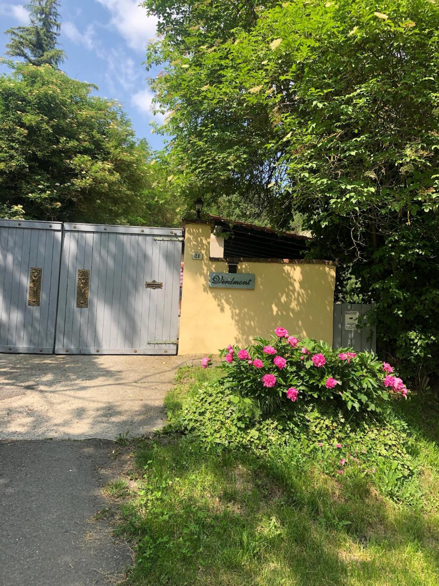 Verdmont Hostal Acqui Terme Exterior foto